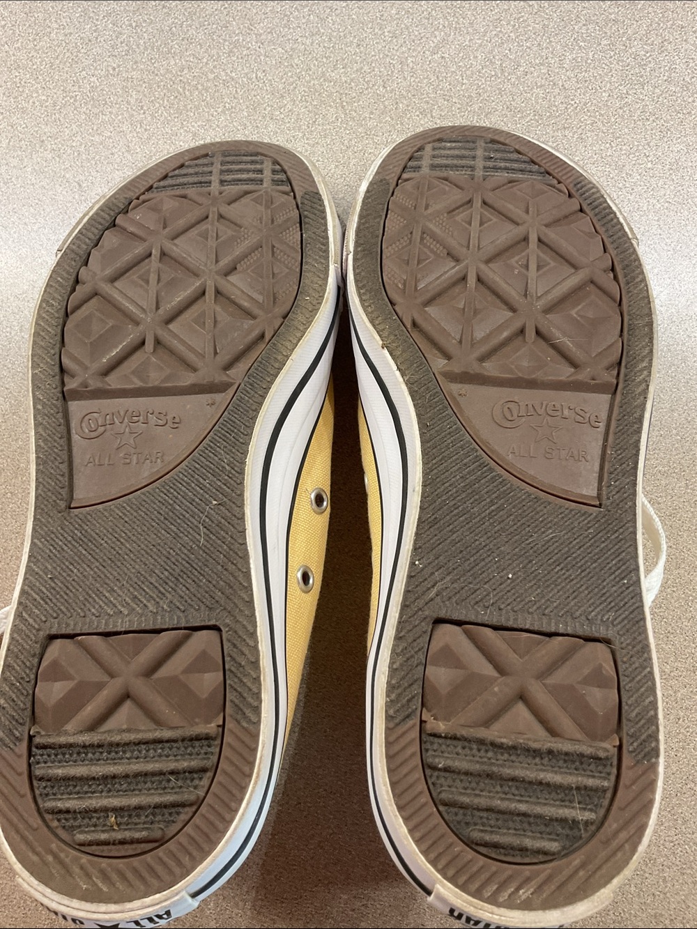 Converse - Picture 6 of 10